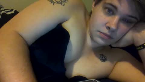 devykitten online show from 10/24/25, 01:18