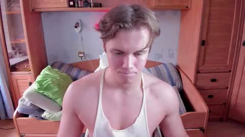 Snapshot of dexter_bennett chatting on 10/15/25, 08:58 Dexter online show from 10/15/25, 08:58