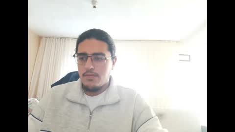 Snapshot of dexterzl45 chatting on 10/20/25, 12:38 dexterzl45 online show from 10/20/25, 12:38