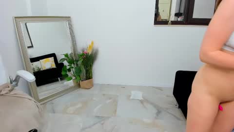 Snapshot of deya_divine chatting on 03/11/25, 01:37 Deya online show from 03/11/25, 01:37