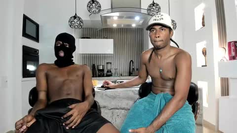 Snapshot of deyian chatting on 11/08/25, 12:00 deyian online show from 11/08/25, 12:00