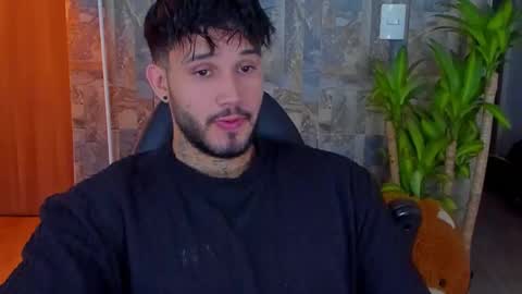 JULIAN online show from 11/07/25, 10:21