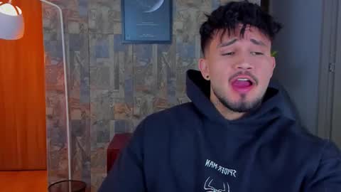 JULIAN online show from 11/08/25, 11:47