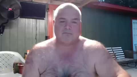 Snapshot of dgravesjlroberts chatting on 10/14/25, 11:38 justme online show from 10/14/25, 11:38