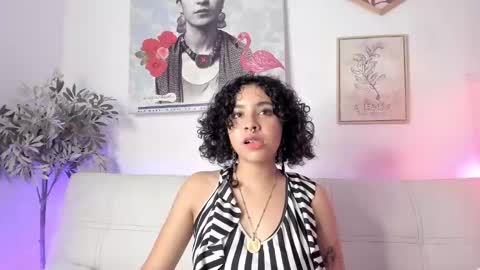 Snapshot of dhalila_ chatting on 02/28/25, 01:47 d h a l i l a online show from 02/28/25, 01:47