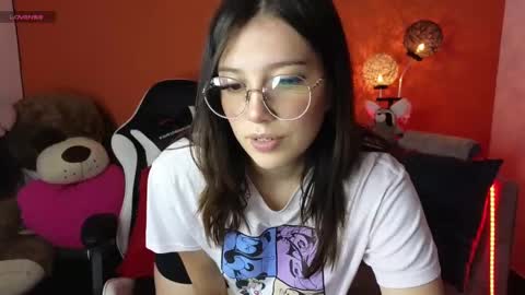 Snapshot of dhanae_tay01 chatting on 12/14/24, 04:45 Dhana online show from 12/14/24, 04:45