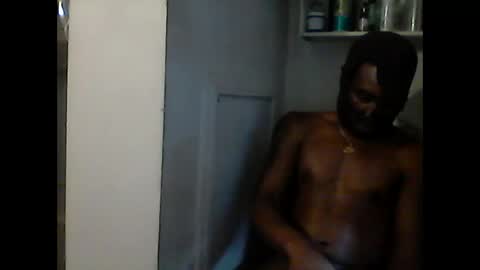Snapshot of dhbbc454336 chatting on 10/12/25, 04:50 Marcus D-von Steel as the raunchy ass sniffer thrill me with your online show from 10/12/25, 04:50