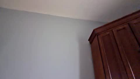 dhuiz2202 online show from 11/20/25, 06:07