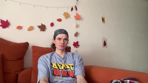 Snapshot of di_n_alex chatting on 10/26/25, 09:26 Di Alex online show from 10/26/25, 09:26