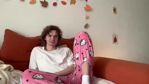 Snapshot of di_n_alex chatting on 11/20/25, 09:31 Di Alex online show from 11/20/25, 09:31