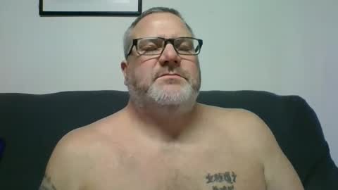 Snapshot of diamond_couple_82 chatting on 01/02/25, 05:46 diamond_couple_82 online show from 01/02/25, 05:46