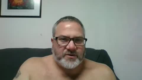 Snapshot of diamond_couple_82 chatting on 01/16/25, 03:34 diamond_couple_82 online show from 01/16/25, 03:34