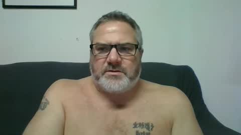 Snapshot of diamond_couple_82 chatting on 02/07/25, 05:10 diamond_couple_82 online show from 02/07/25, 05:10