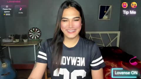 Snapshot of diamond_foxy chatting on 12/27/24, 01:43 Wency online show from 12/27/24, 01:43