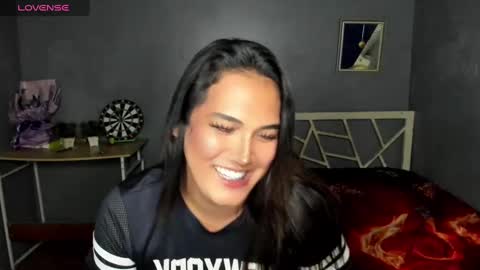 Snapshot of diamond_foxy chatting on 01/23/25, 07:00 Wency online show from 01/23/25, 07:00