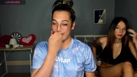 Snapshot of diamond_foxy chatting on 02/18/25, 06:04 Wency online show from 02/18/25, 06:04