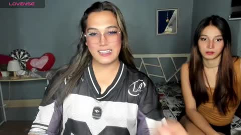 Snapshot of diamond_foxy chatting on 03/02/25, 12:43 Wency online show from 03/02/25, 12:43