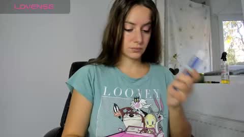 diamondkay_ online show from 10/22/25, 06:46