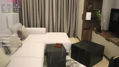 Iris online show from 02/10/25, 11:45