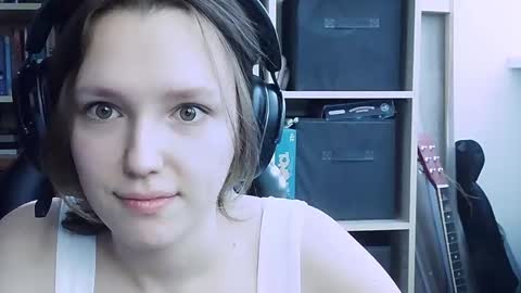 diana_back3 online show from 10/01/25, 06:08