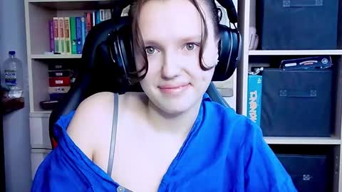 diana_back3 online show from 10/06/25, 06:33