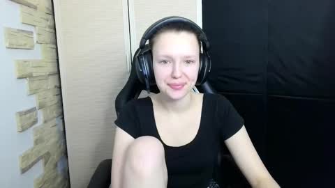 diana_back3 online show from 11/20/25, 12:16