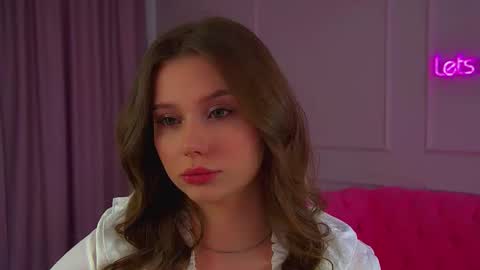 Snapshot of dianabecker chatting on 11/09/25, 07:01 Diana online show from 11/09/25, 07:01