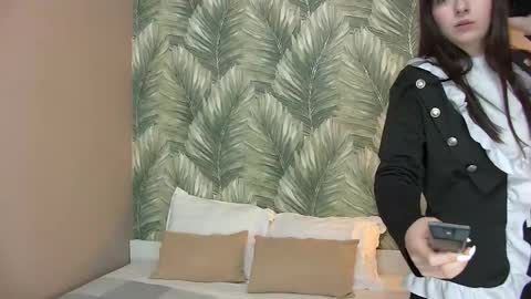 Snapshot of dianapittman chatting on 09/15/25, 01:11 DianaPittman online show from 09/15/25, 01:11