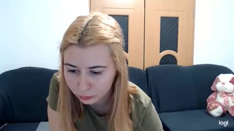 dianasmiey7 online show from 02/11/25, 05:18