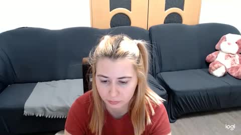 dianasmiey7 online show from 03/04/25, 07:54