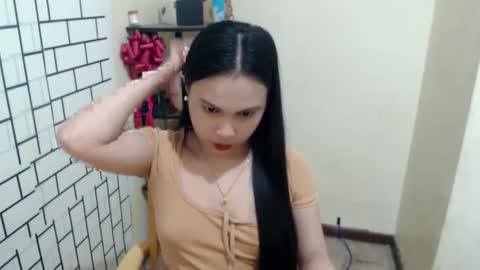 Diane online show from 02/05/25, 07:18