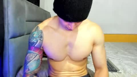 jhon online show from 02/11/25, 12:06