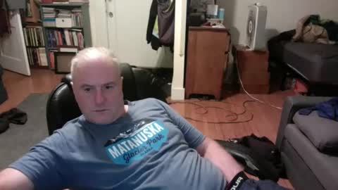 Snapshot of dickflasher5 chatting on 12/22/24, 06:06 Richard Fleischer online show from 12/22/24, 06:06