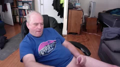 Snapshot of dickflasher5 chatting on 01/13/25, 05:02 Richard Fleischer online show from 01/13/25, 05:02