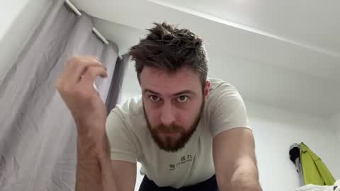 Snapshot of dickjulian chatting on 01/10/25, 09:10 Im Julian all cum shot videos here online show from 01/10/25, 09:10