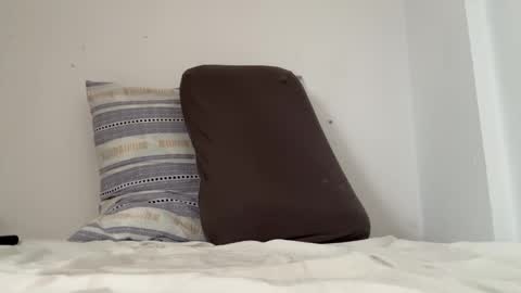 Snapshot of dickjulian chatting on 02/22/25, 04:40 Im Julian all cum shot videos here online show from 02/22/25, 04:40