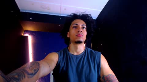 Snapshot of diego__cruz chatting on 02/01/25, 12:05 Diego online show from 02/01/25, 12:05