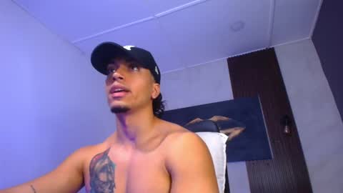 Snapshot of diego__cruz chatting on 02/11/25, 02:46 Diego online show from 02/11/25, 02:46