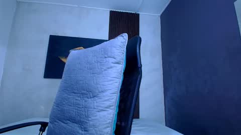 Snapshot of diego__cruz chatting on 03/12/25, 02:45 Diego online show from 03/12/25, 02:45