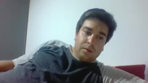 Snapshot of diegoox_cat chatting on 01/06/25, 04:04 Diego online show from 01/06/25, 04:04