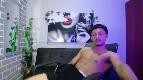 diegovega_21 online show from 11/14/25, 04:22