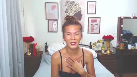 Dennesse online show from 12/23/24, 11:39