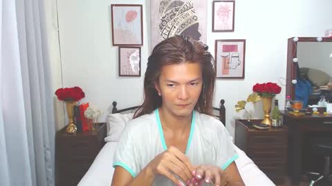 Dennesse online show from 12/26/24, 05:58