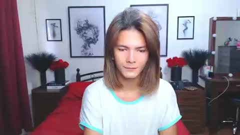 Dennesse online show from 10/13/25, 03:28