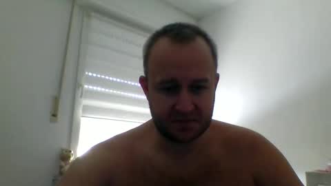 dienummer10 online show from 09/13/25, 10:15