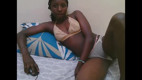 Snapshot of dijahot chatting on 10/17/25, 02:59 Dijah online show from 10/17/25, 02:59