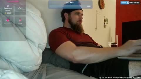 Snapshot of dikdowndaddy chatting on 01/21/25, 08:41 Daddy online show from 01/21/25, 08:41