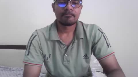 Snapshot of dilip_09 chatting on 11/02/25, 03:36 dilip_09 online show from 11/02/25, 03:36