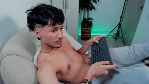 Snapshot of dimitri_targaryen chatting on 01/22/25, 07:03 Fabian online show from 01/22/25, 07:03