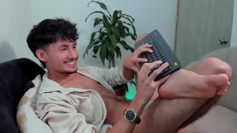 Snapshot of dimitri_targaryen chatting on 02/21/25, 07:56 Fabian online show from 02/21/25, 07:56
